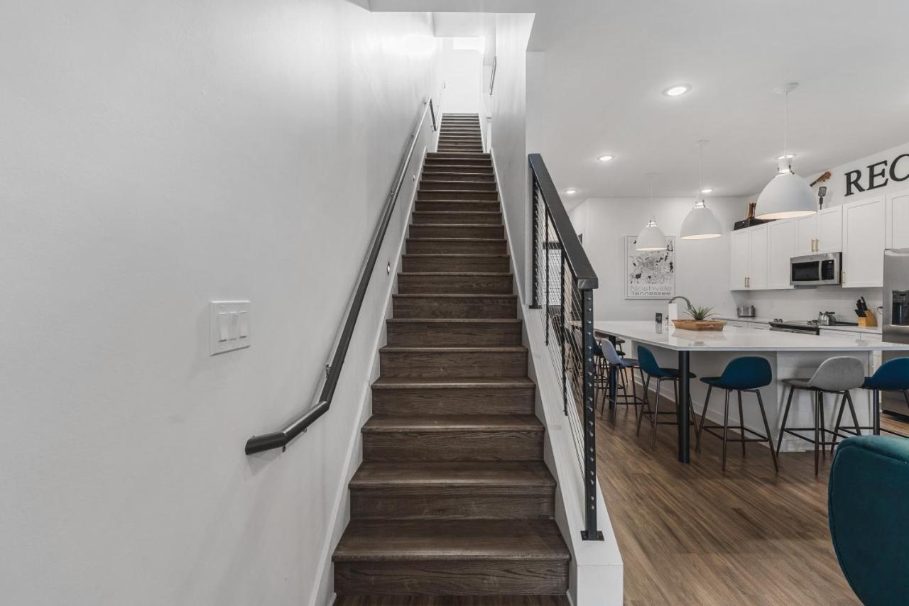 Spacious Home With Large Patio Rooftop Deck And Garage Nashville Exterior foto